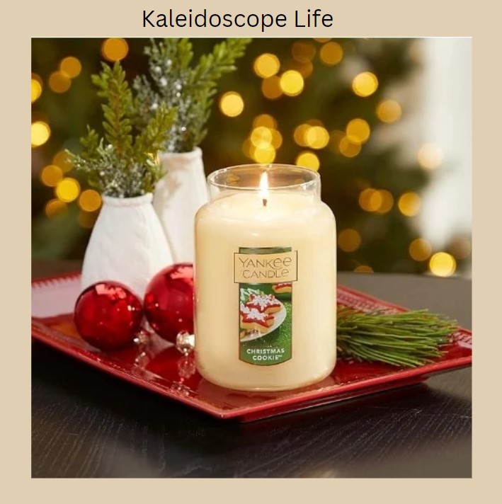 YANKEE CANDLE Christmas Cookie Scented, Classic 22oz Large Jar Single Wick Candle, Over 110 Hours of Burn Time, Perfect for Holiday Gifting and Celebration